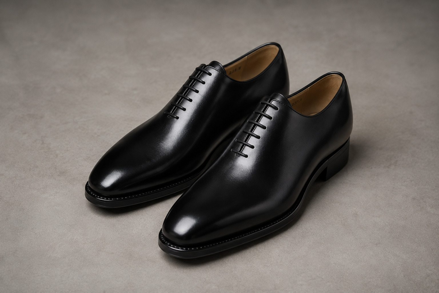 Whole Cut Oxford, front